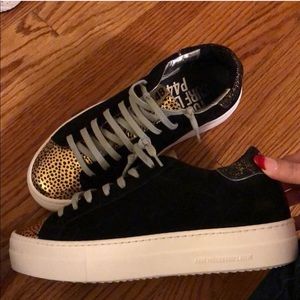 P448 low top cheetah print